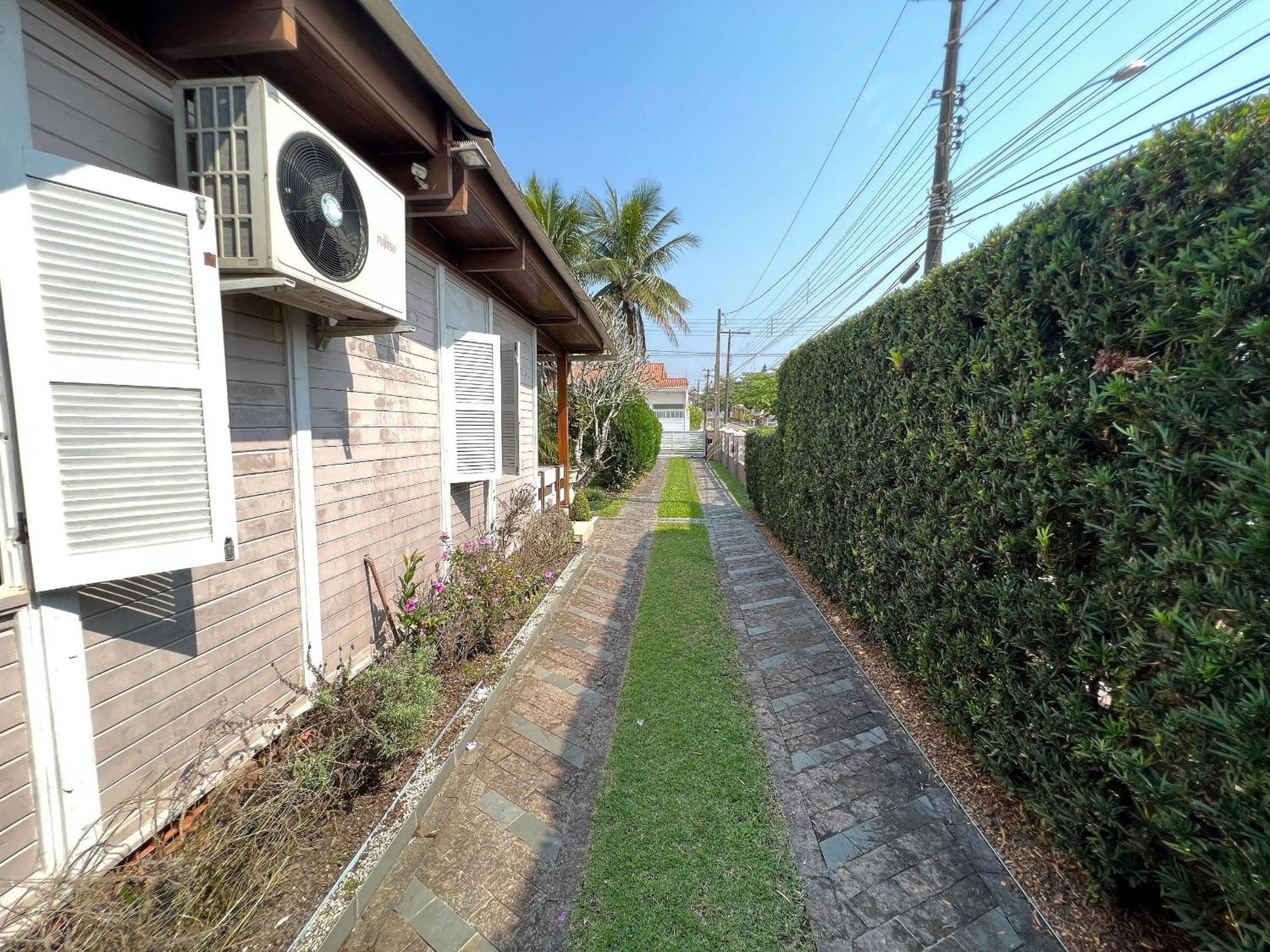 Casa Agradavel Com Piscina, A Poucos Passos Da Praia Peruíbe Exterior foto